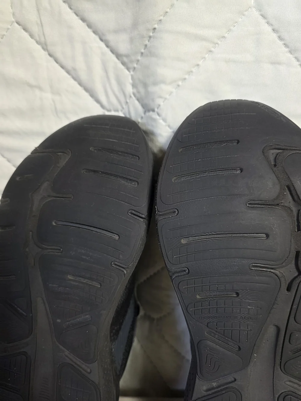 Brooks Women's Ghost Max Lace Up Athletic Running Shoes Black/Charcoal  Sz 10.5